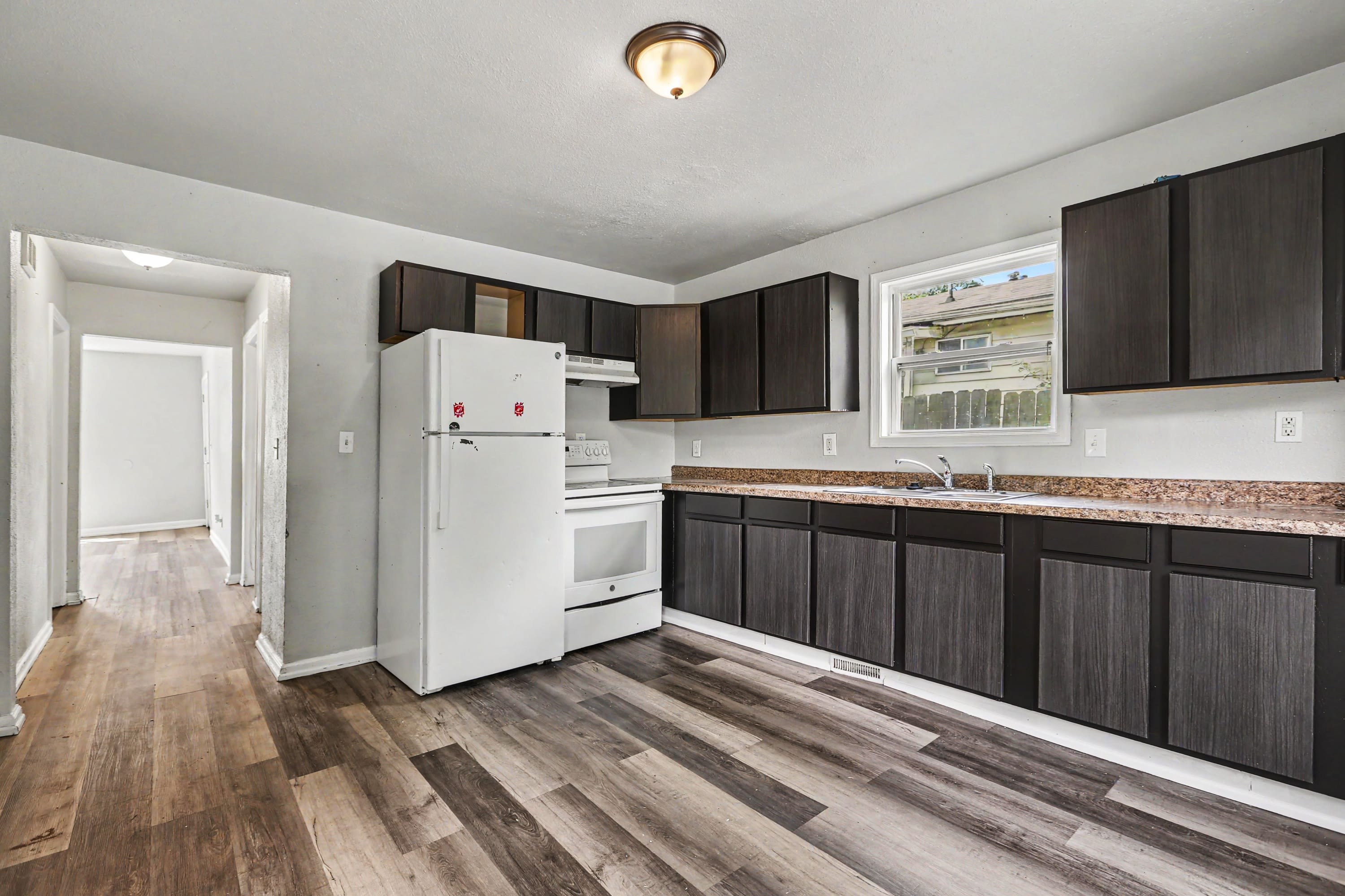790 Harriet Street 1 – photo 4