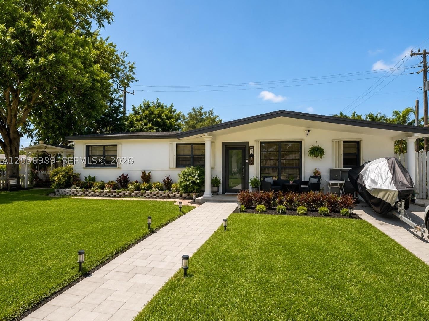 7061 Moseley St – photo 3