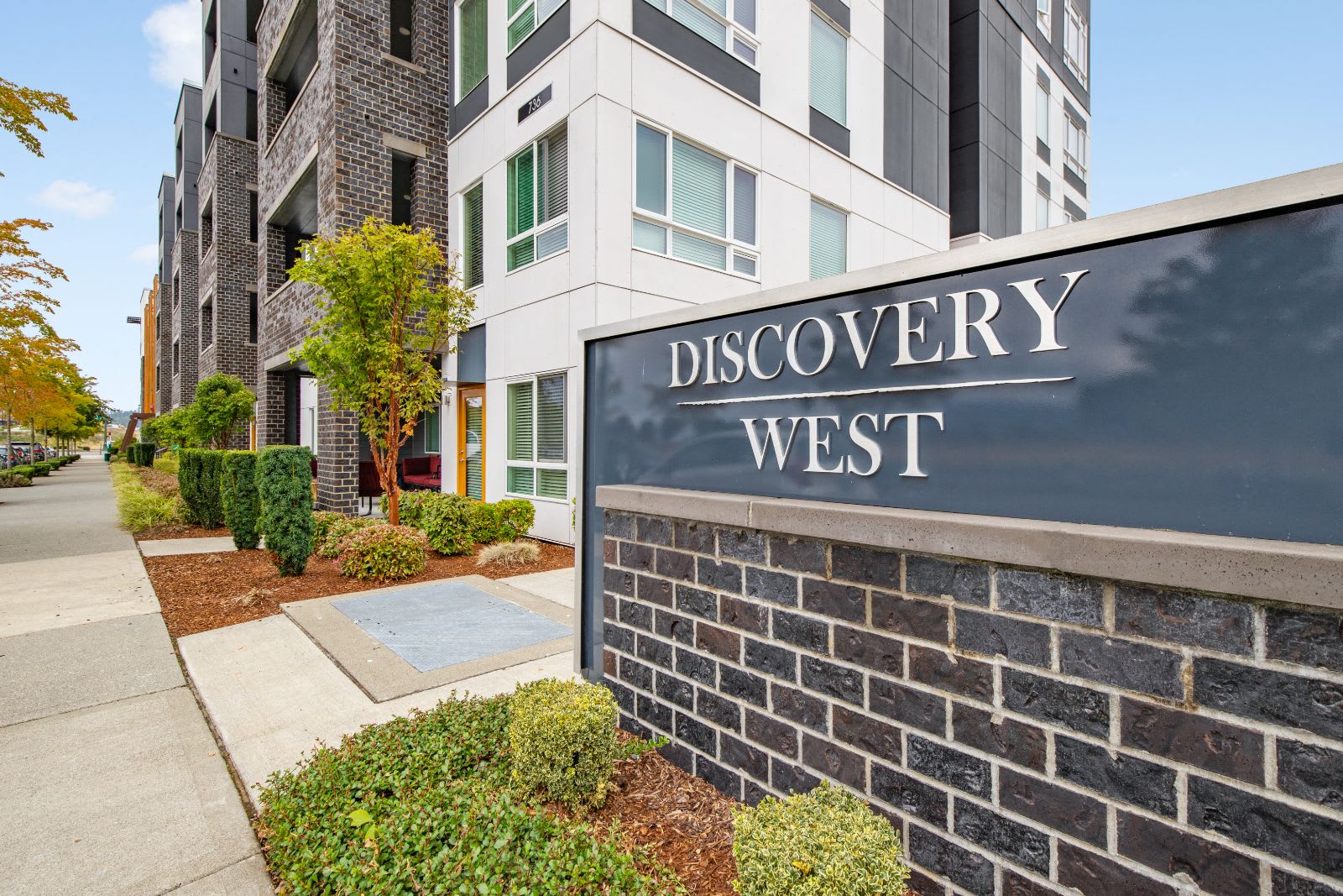 Discovery West Apartments – photo 5