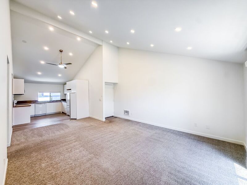 6194 Agee St – photo 3