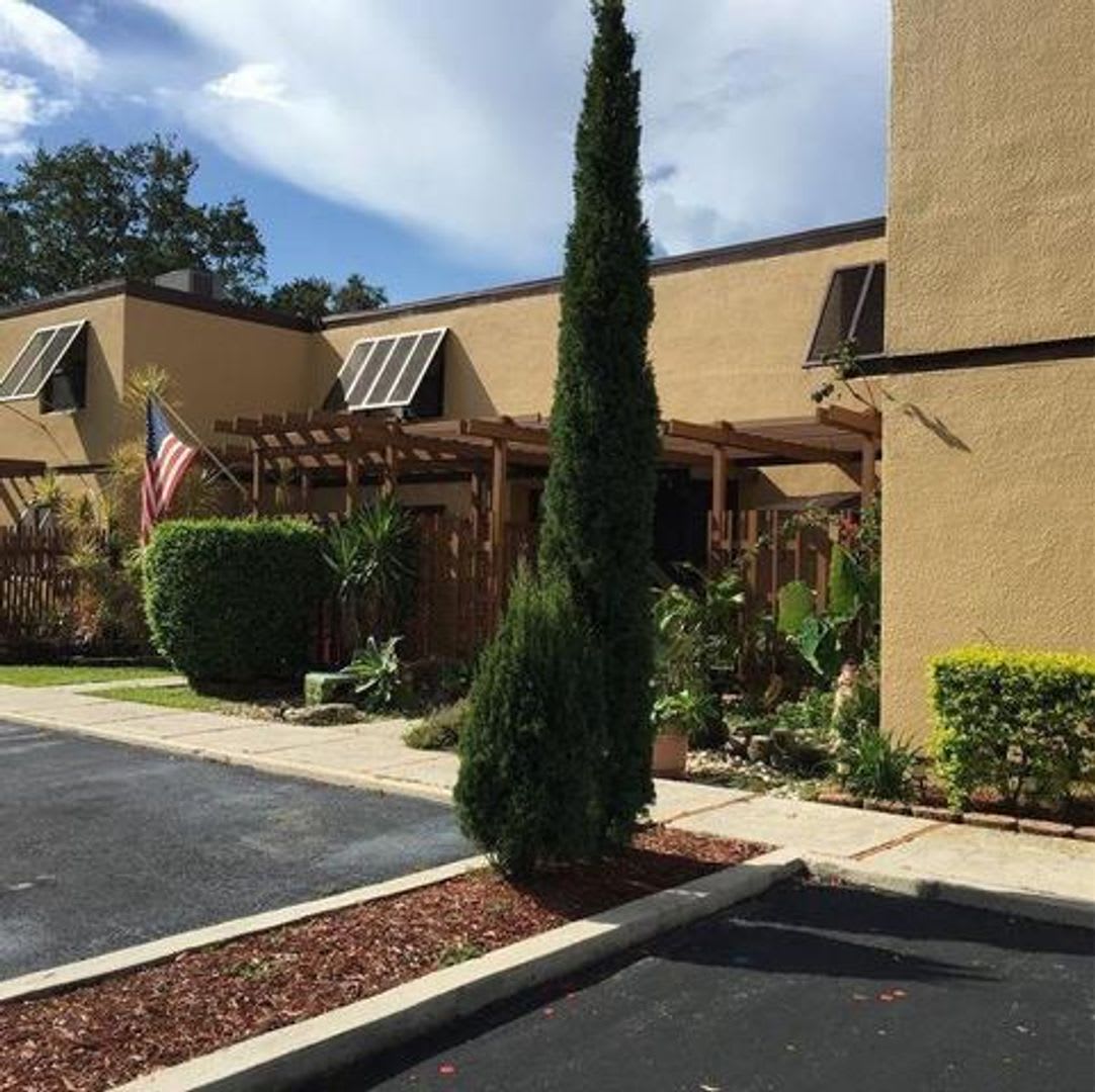 10740 S Golfview Drive, Pembroke Pines, FL 33026 – photo 5