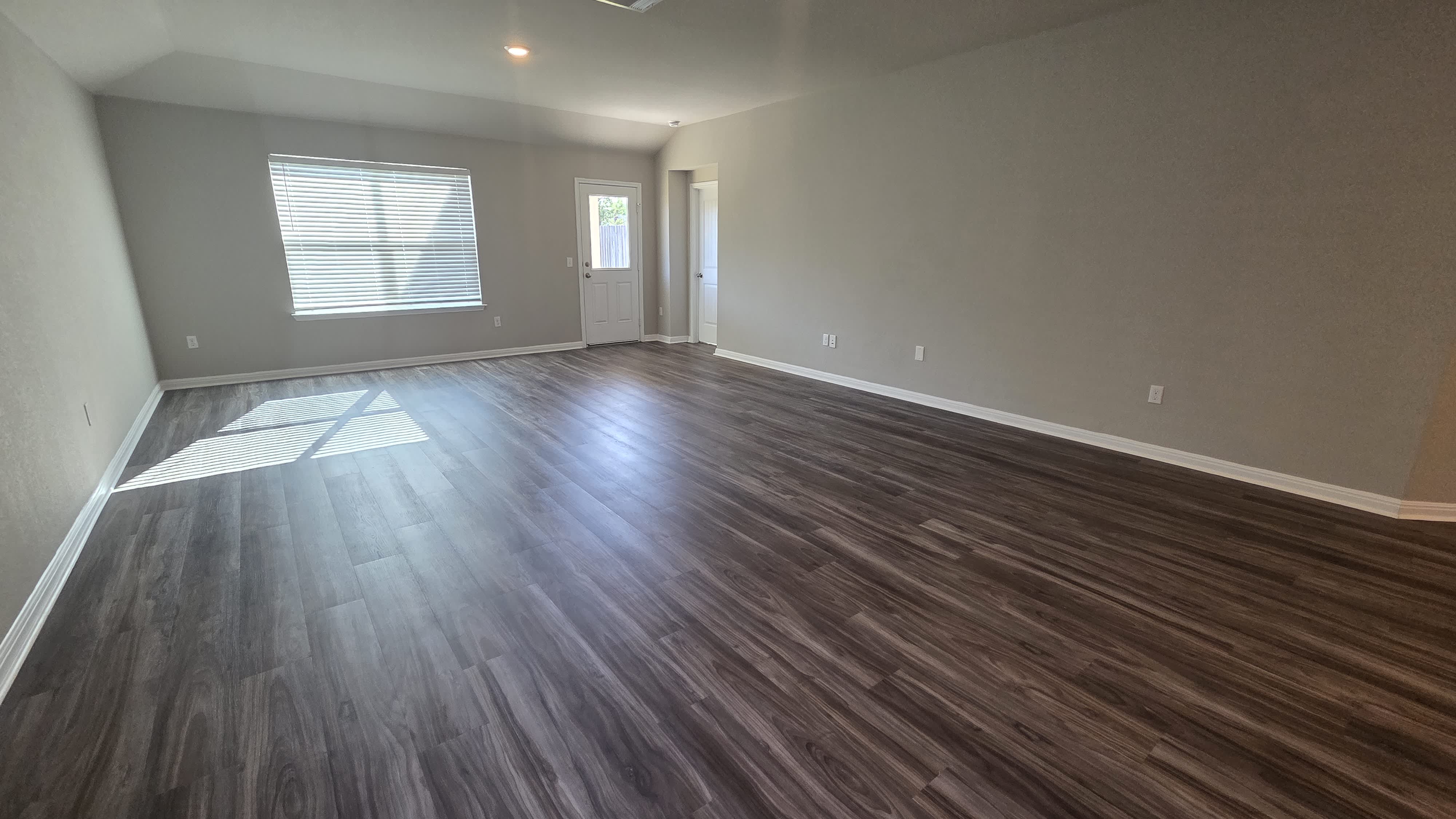 137 Arrowhead Vine St – photo 5