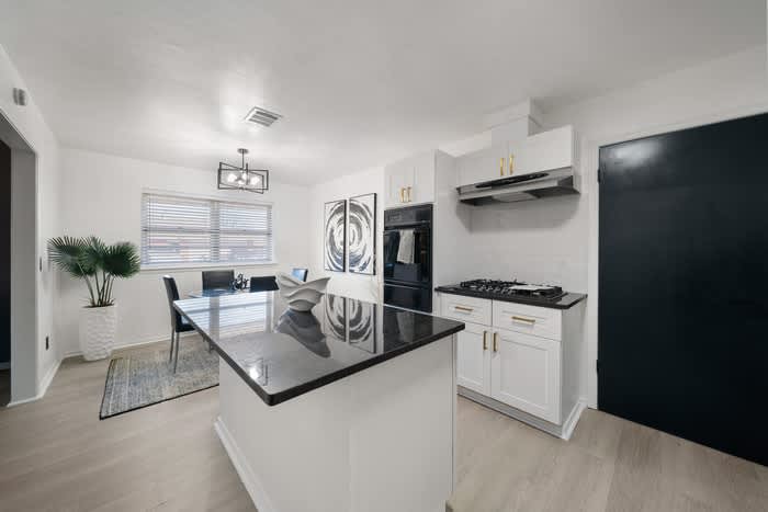 5800 Northwest 45th Street – photo 5