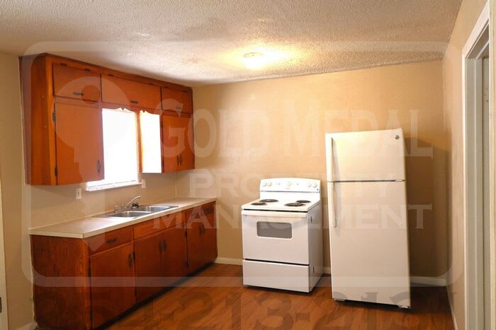 926 J R Court – photo 5