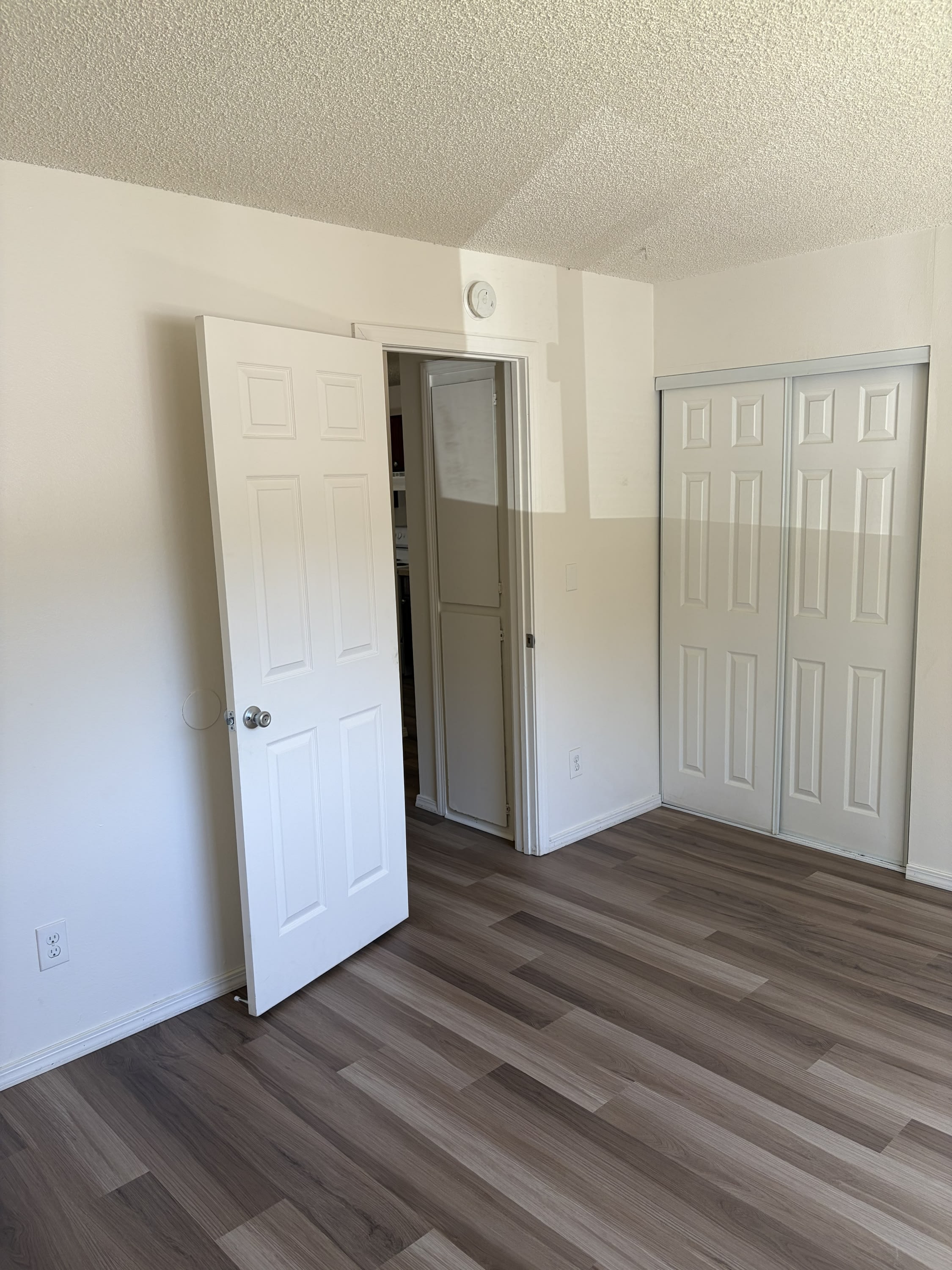 2297 Se Courtney Ave 5 – photo 5