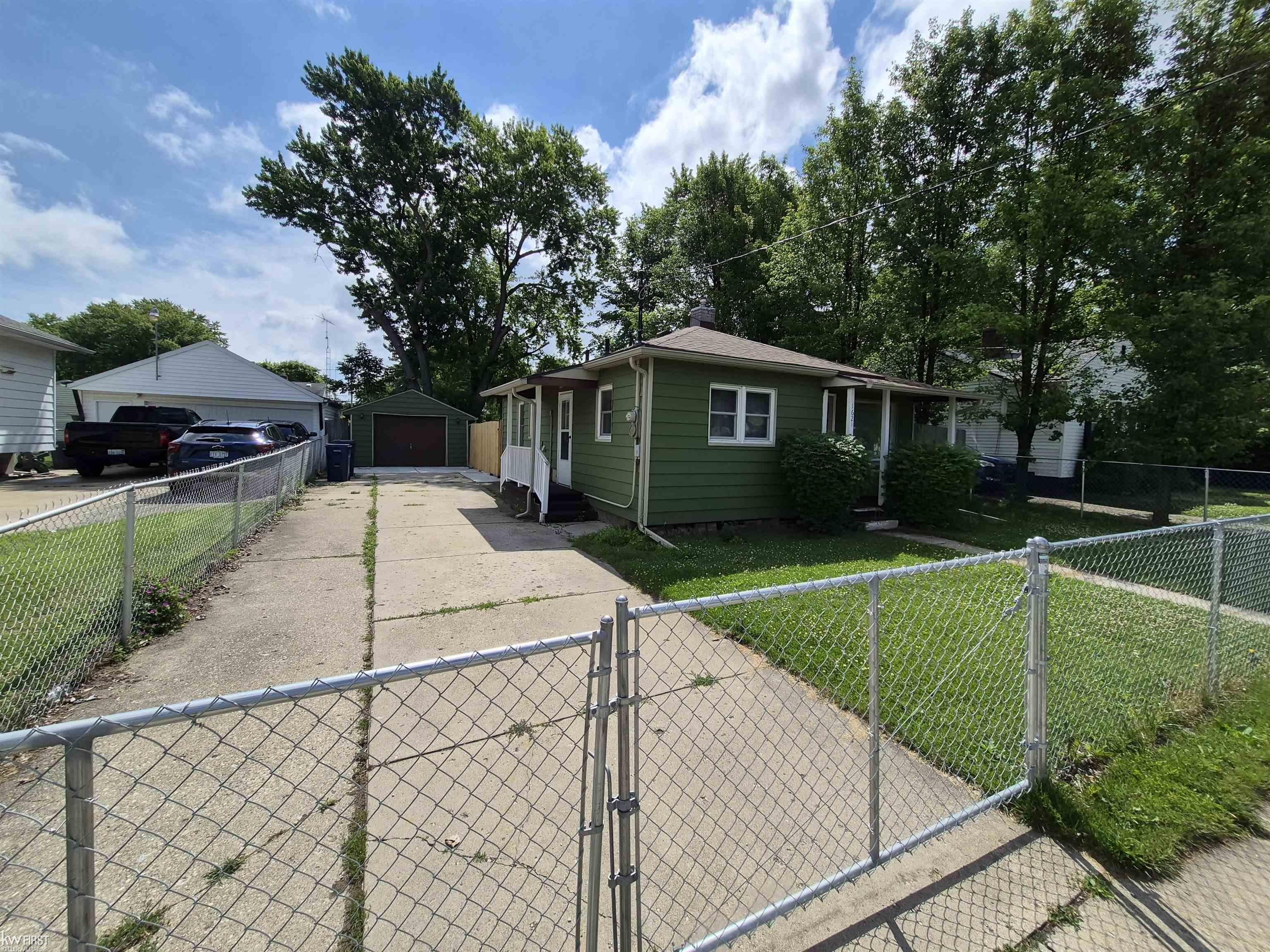 1621 Stocker Street – photo 3