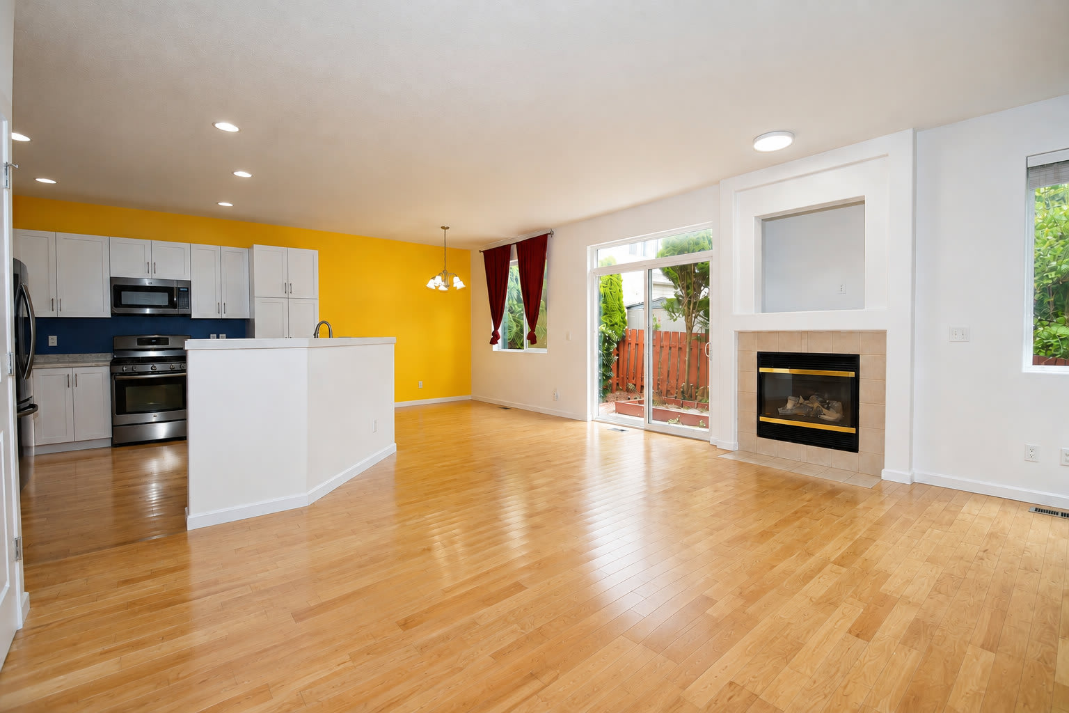 432 Northeast 57th Avenue – photo 2