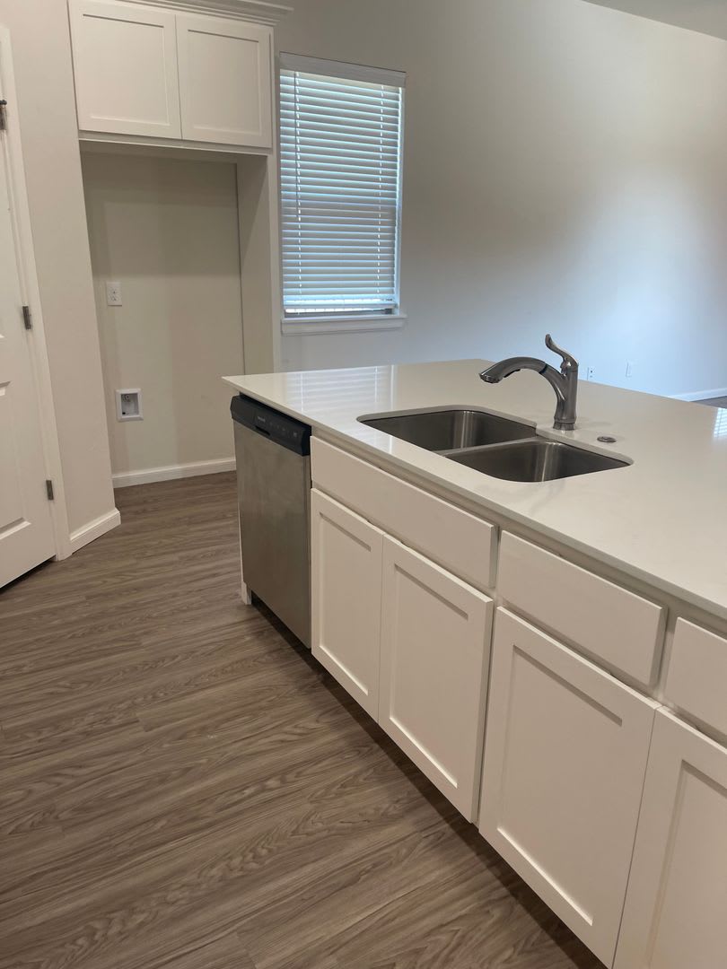 3 Bed 2 5 Bath Home In Sought After Gated Community In Nw Norman – photo 5