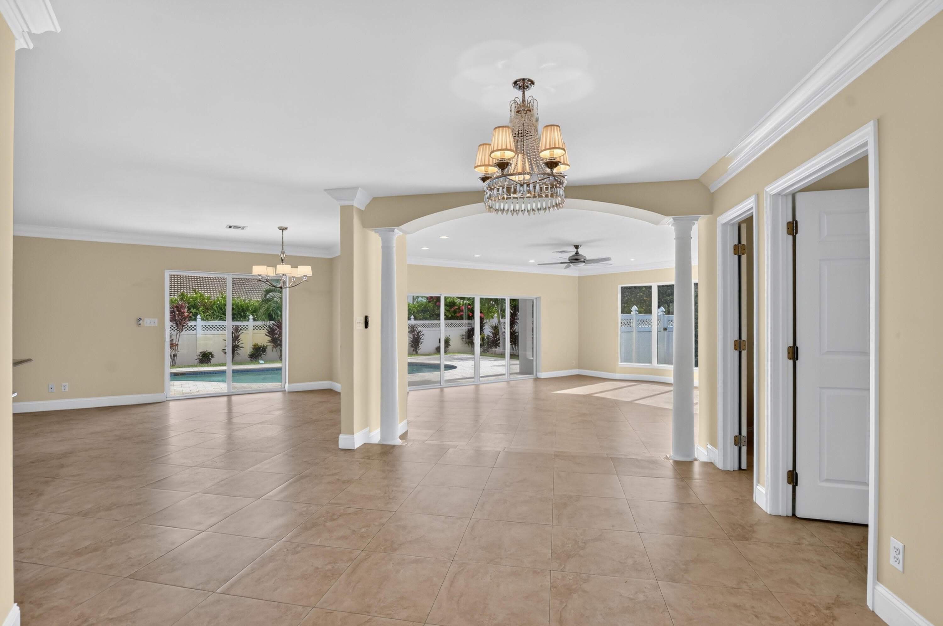 899 Granada Drive – photo 4