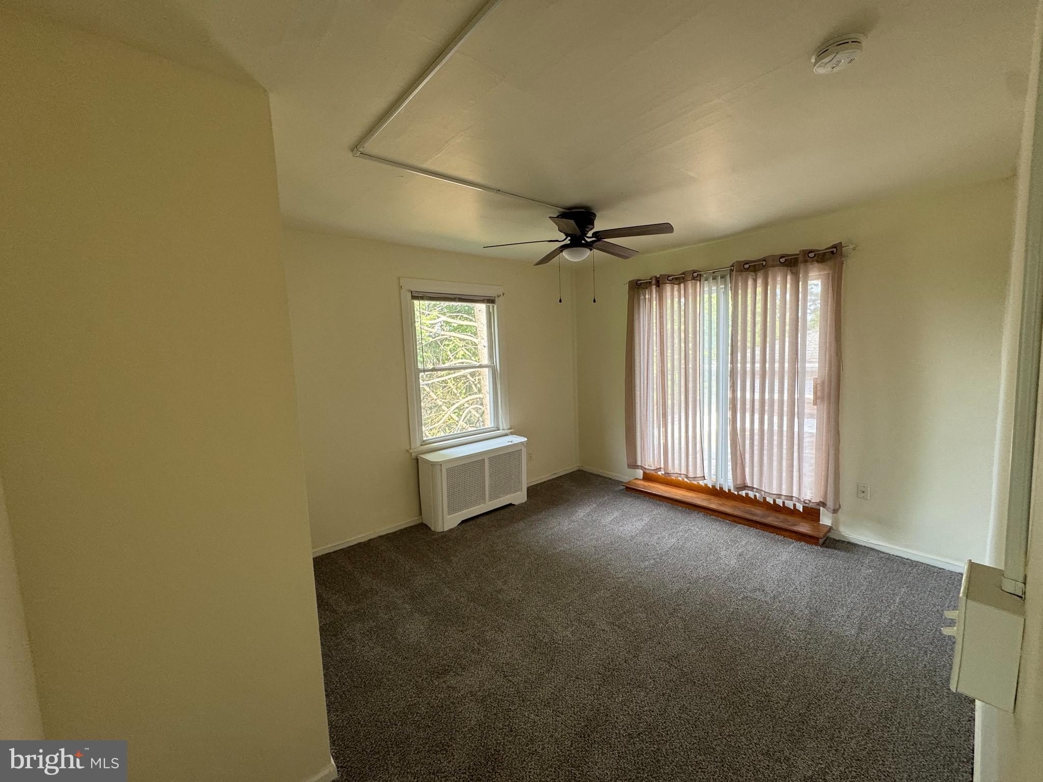 117 MONTGOMERY Avenue – photo 3
