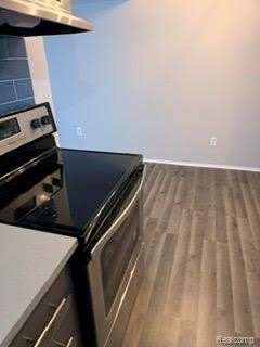 328 E Elmwood Avenue – photo 5