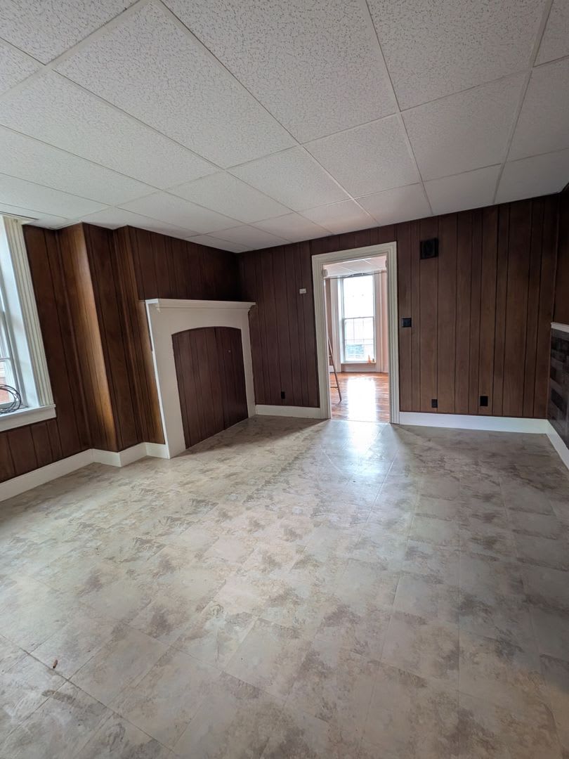 Convenient First-Floor Living – photo 3