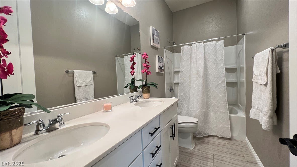 12389 Valley Chase Avenue – photo 4