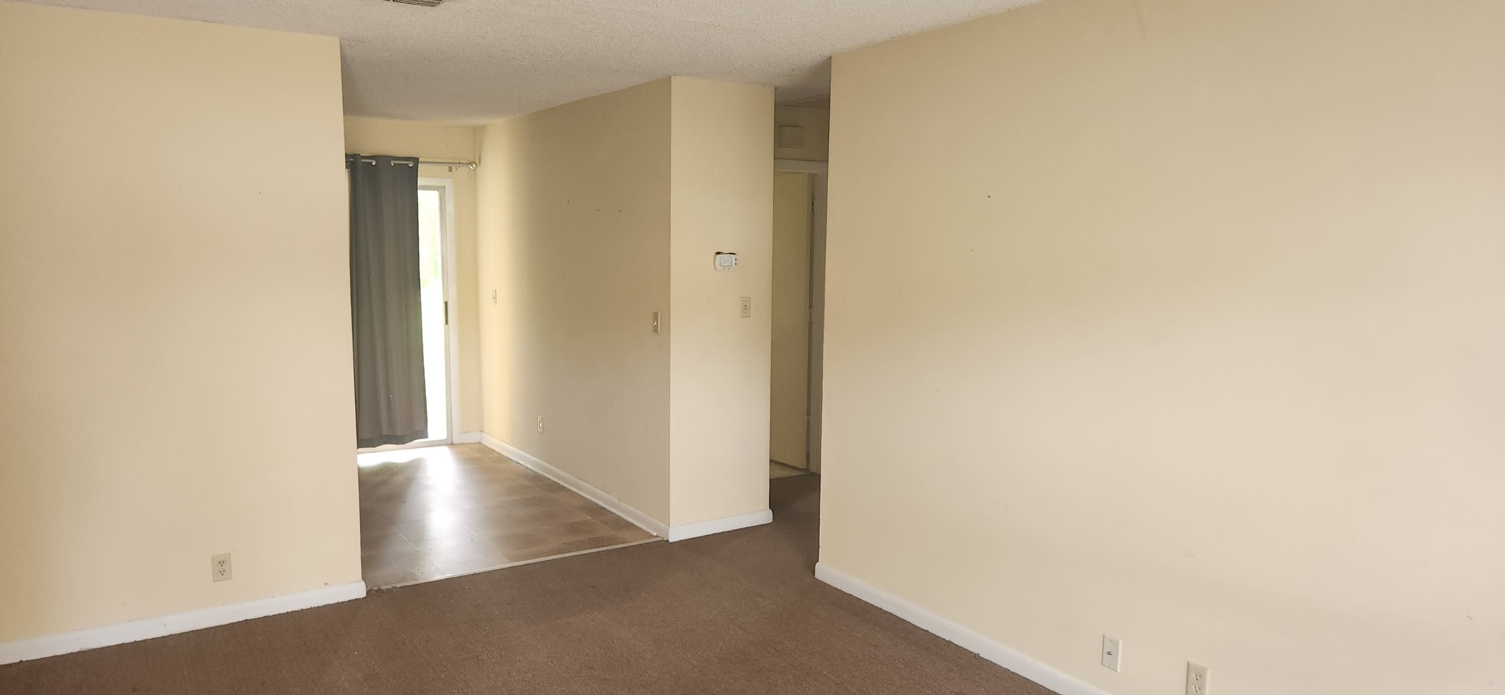 303 Oleander Drive – photo 3