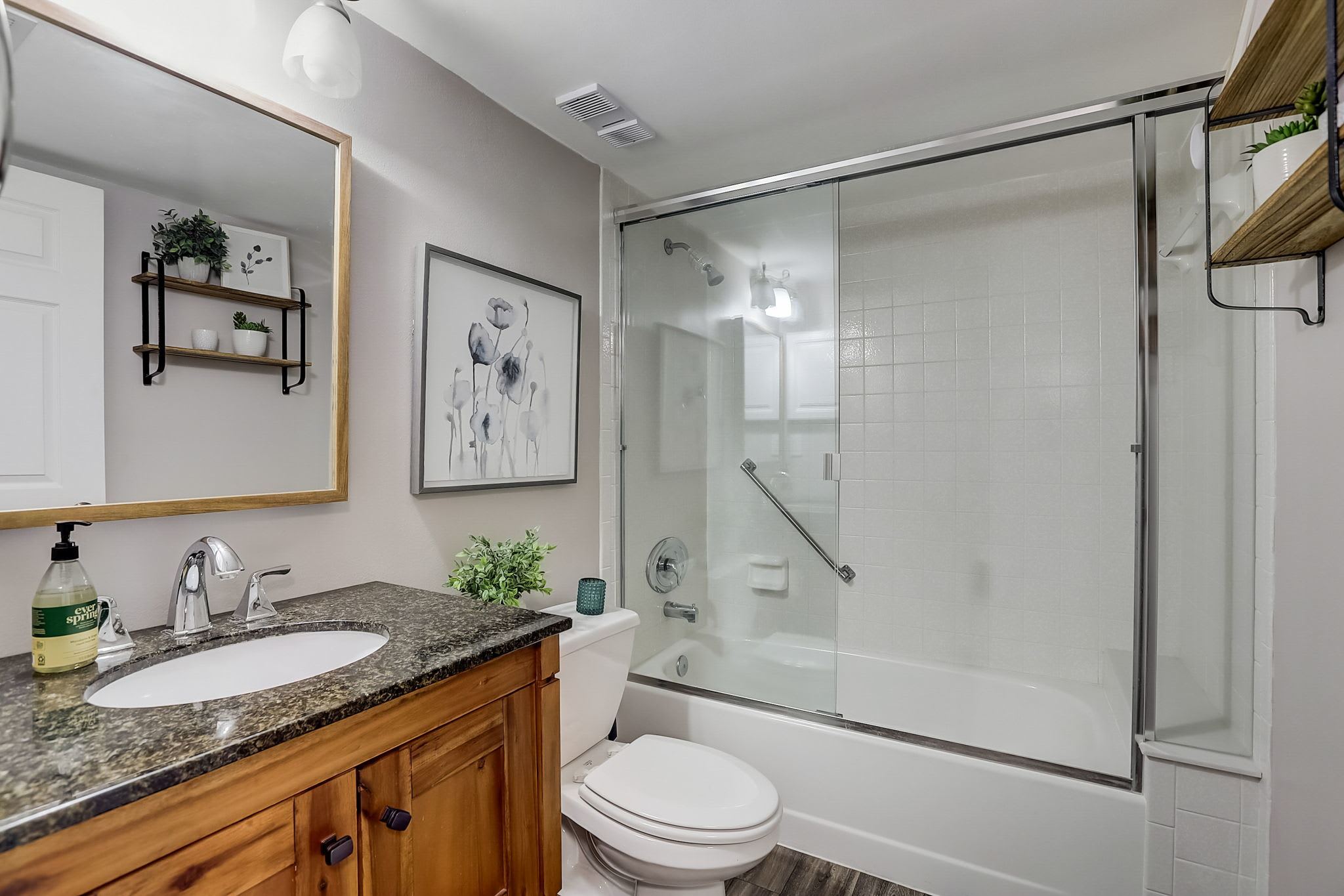 3134 Lake Pine Way – photo 4
