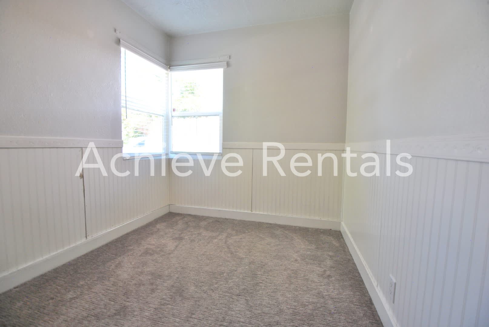 Centrally Located 2 Bedroom Home – photo 5