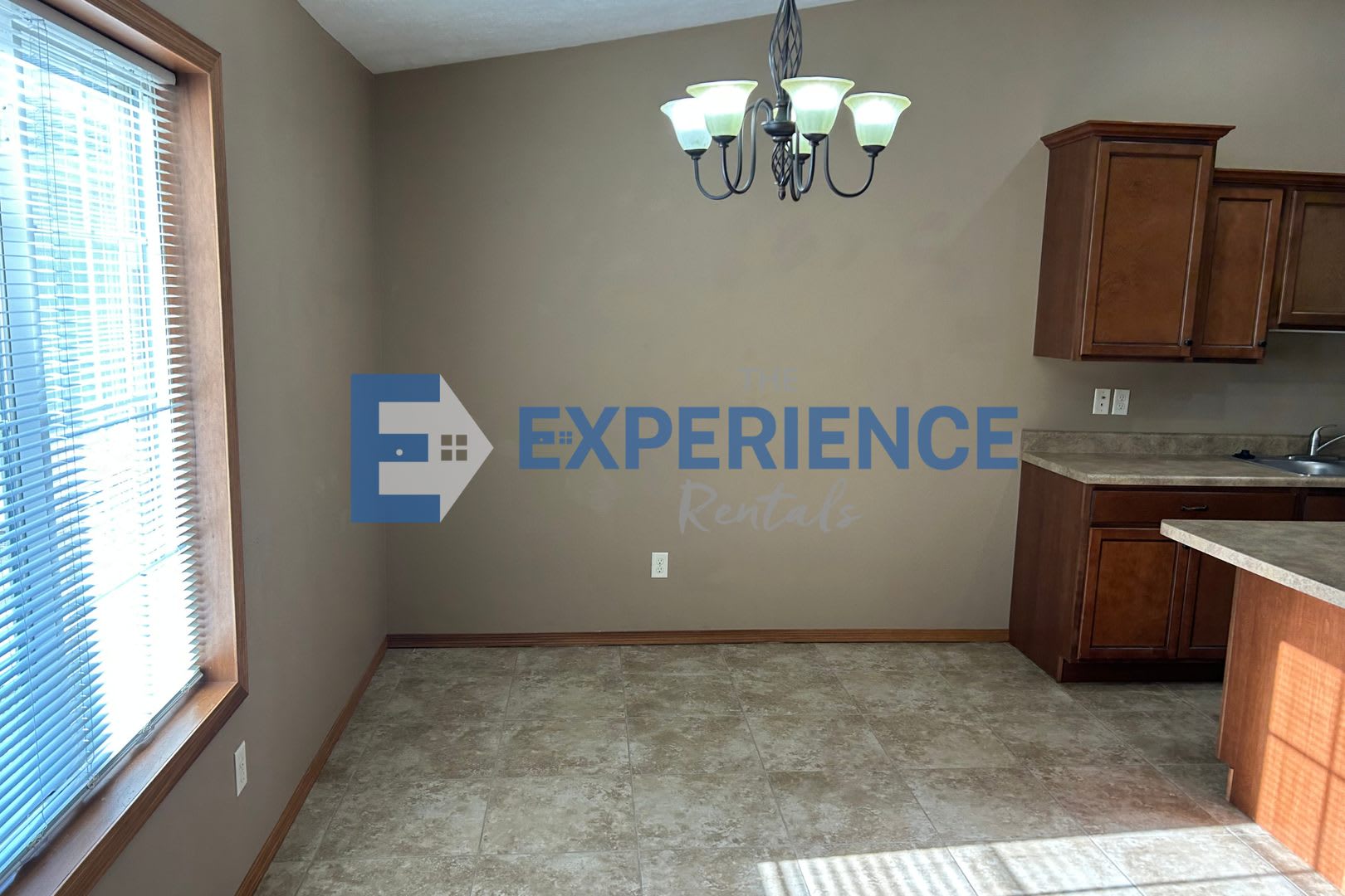 Spacious West Side Gem with Modern Comforts and Endless Possibilities! – photo 3
