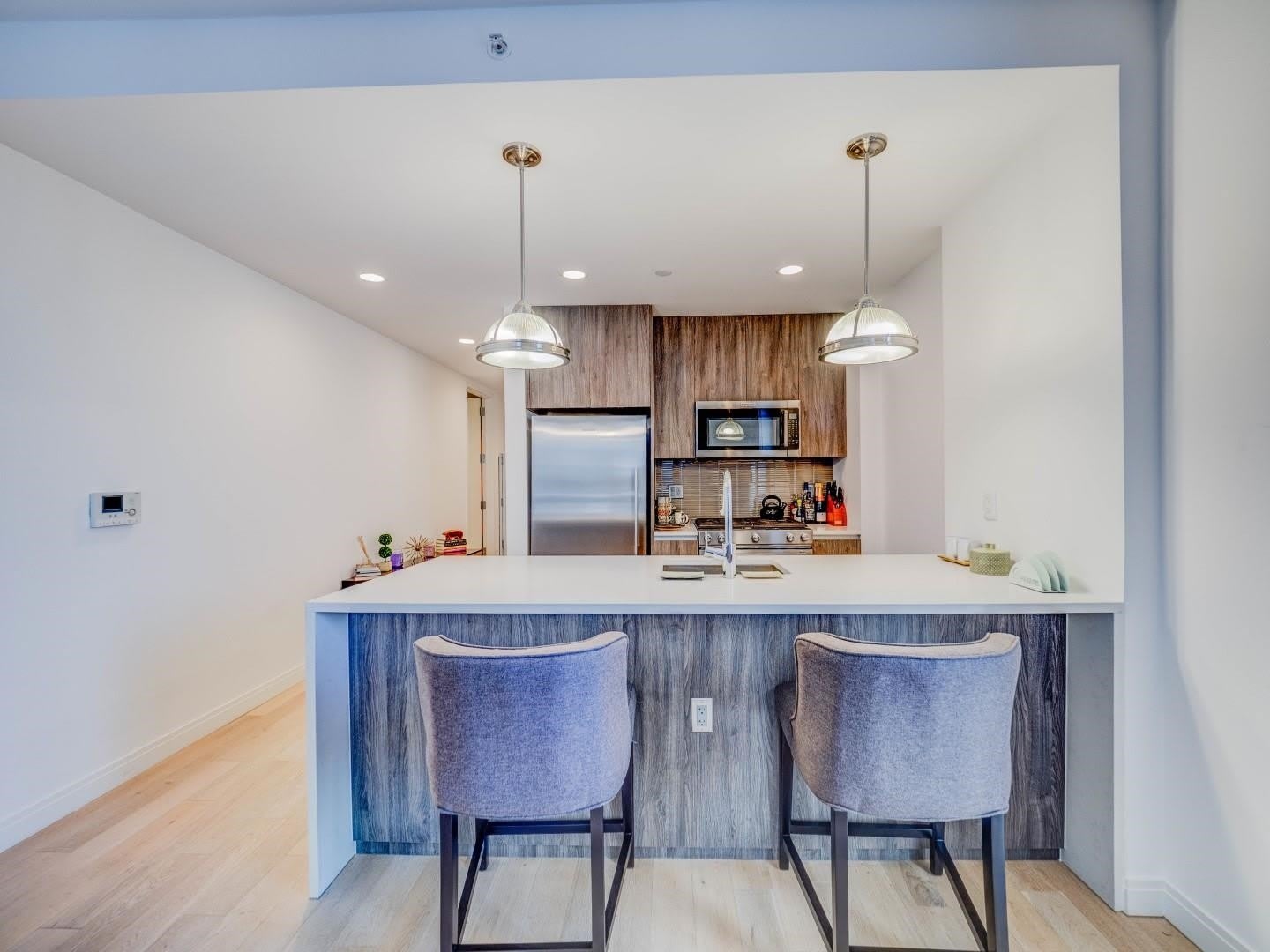 160 1ST ST 515 – photo 3
