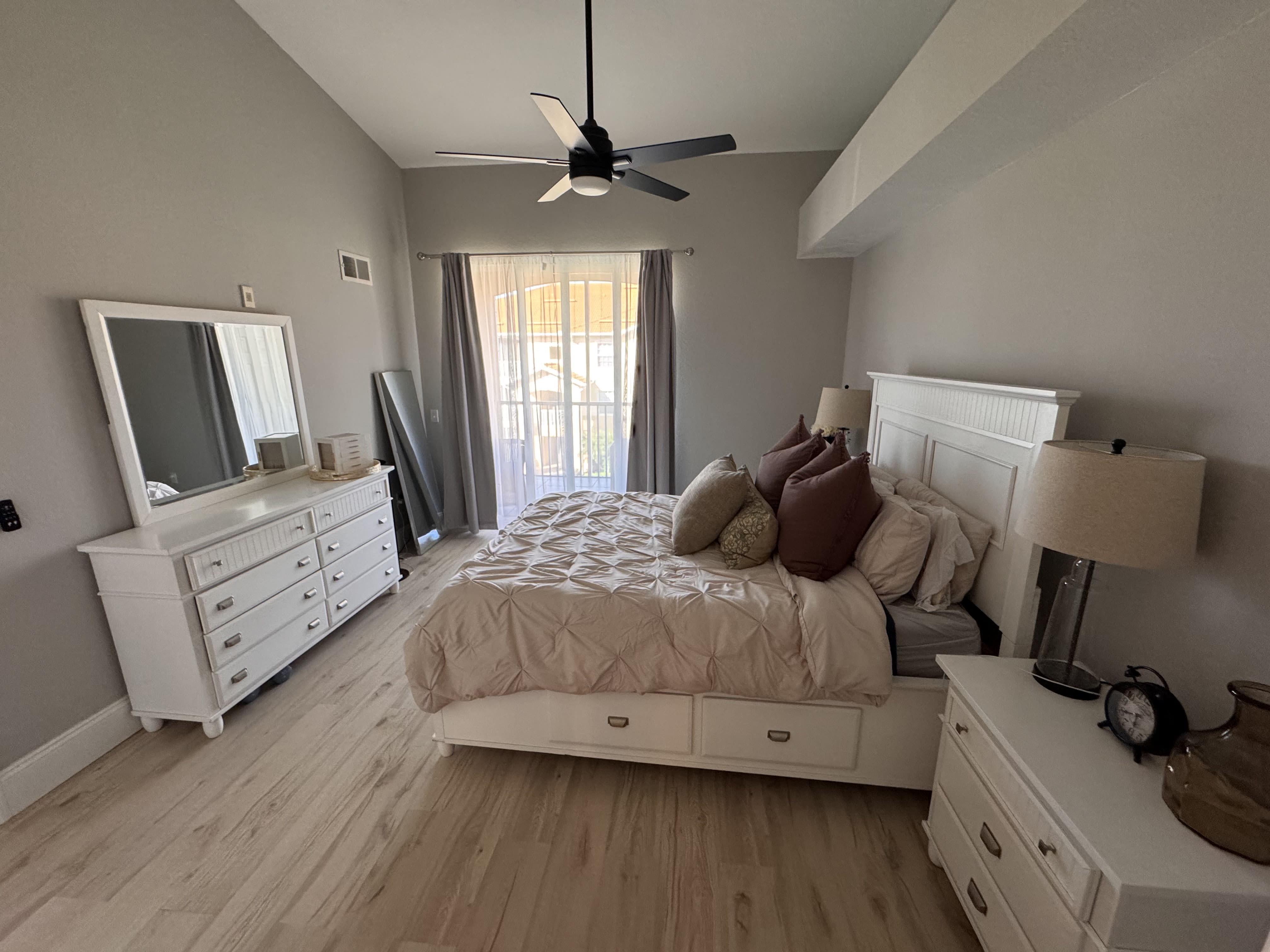 9015 Colby Drive – photo 3