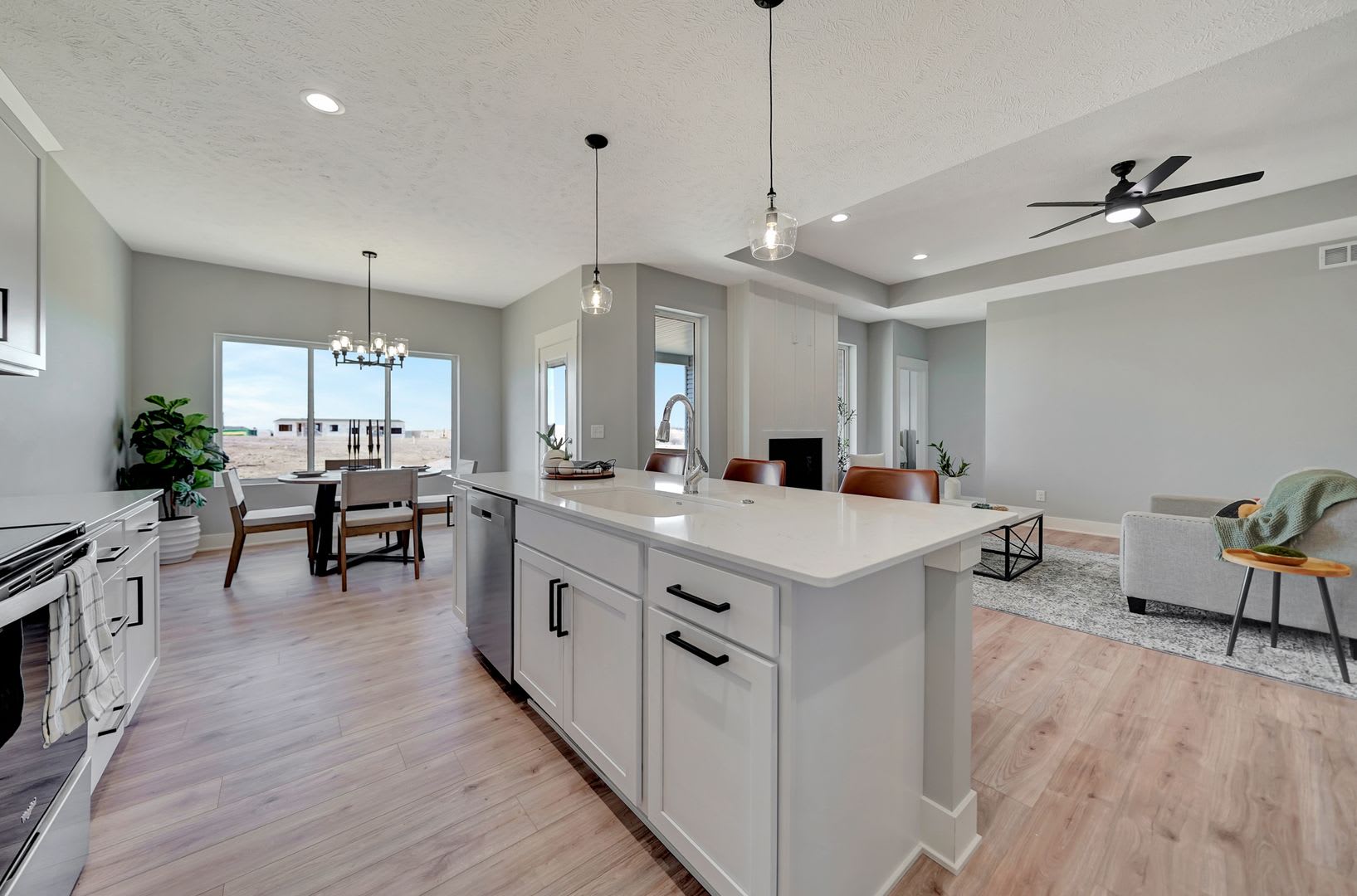 Spacious Luxury townhome – photo 3