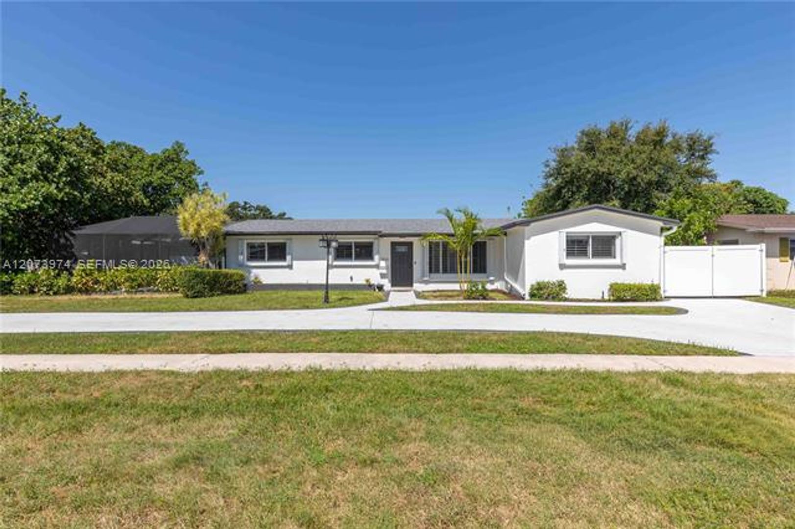 1900 NW 82nd Ter # 1900, Pembroke Pines, FL 33024 – photo 2