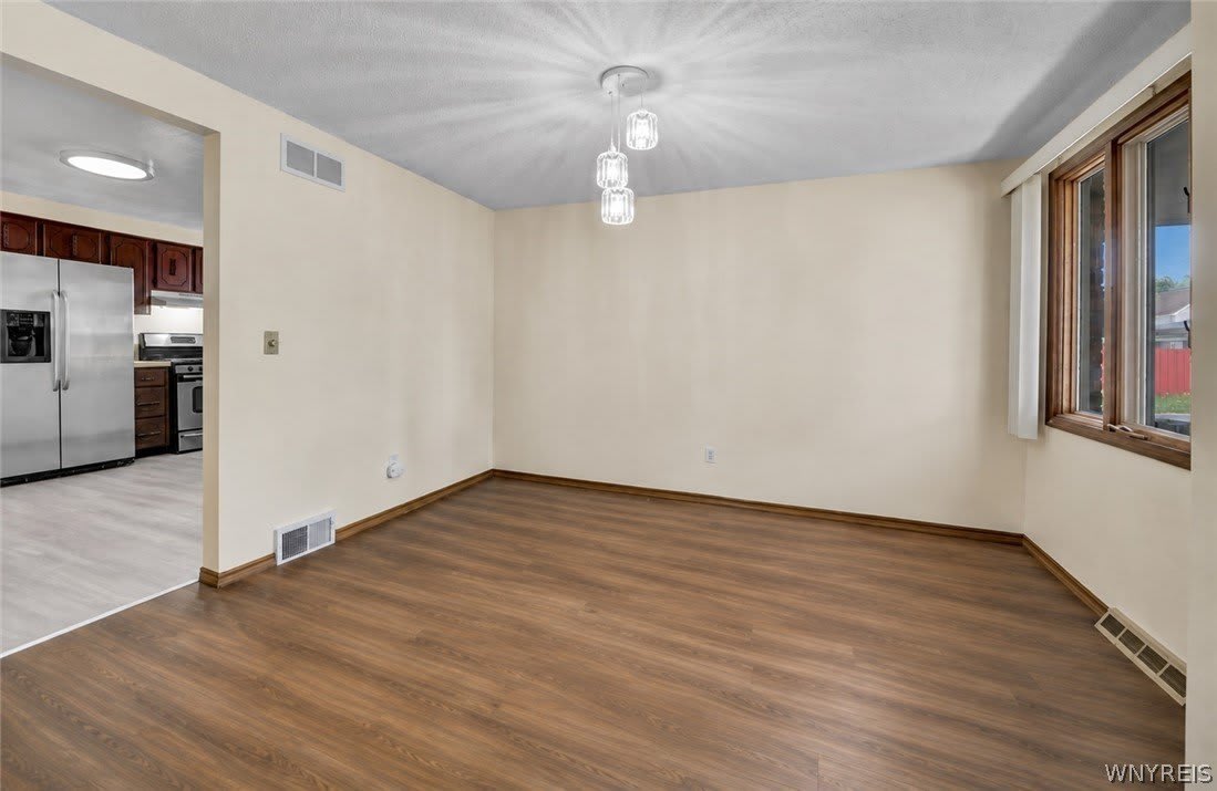1 Emsworth Avenue – photo 4