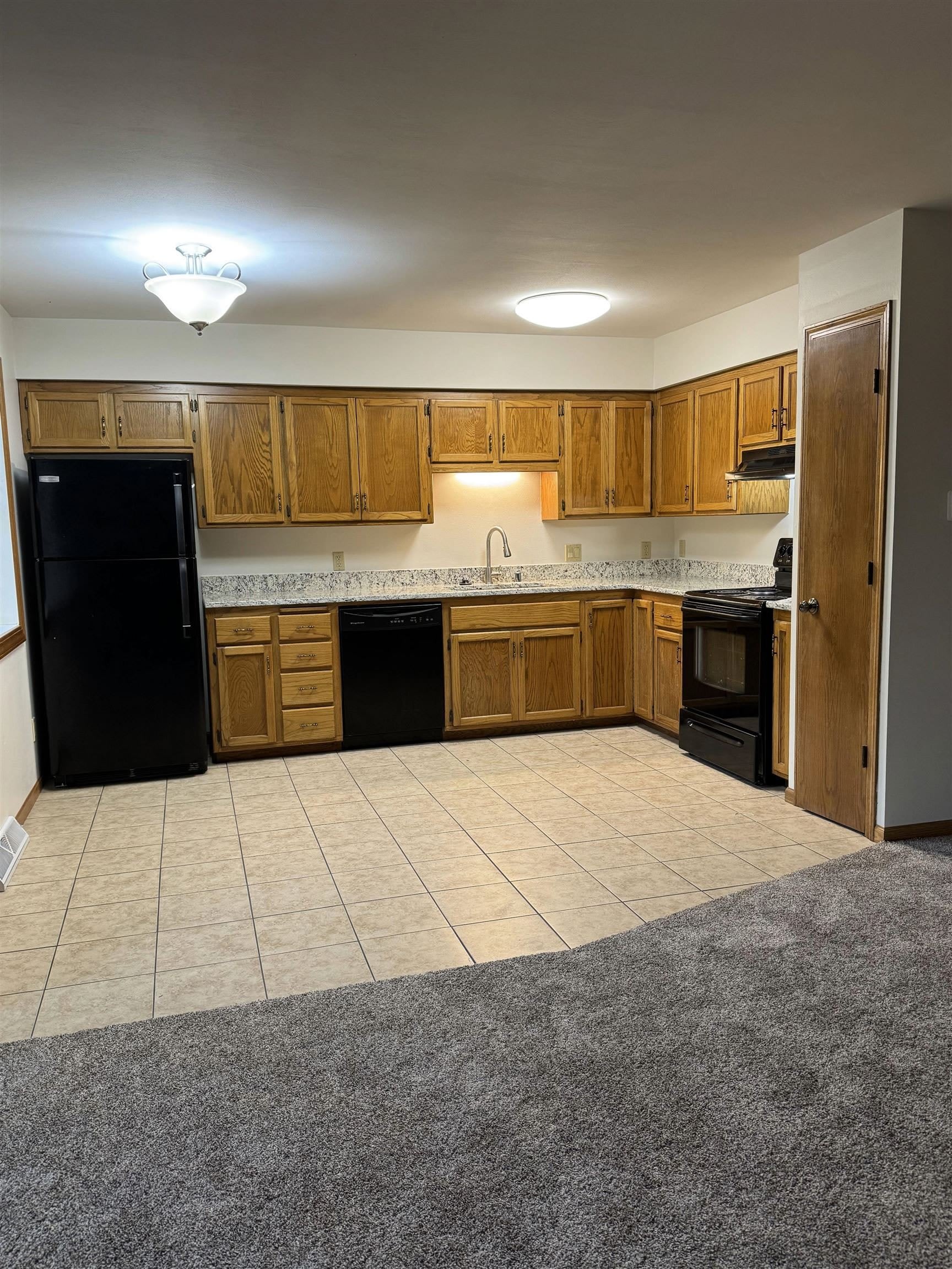 7008 Longmeadow Road – photo 4