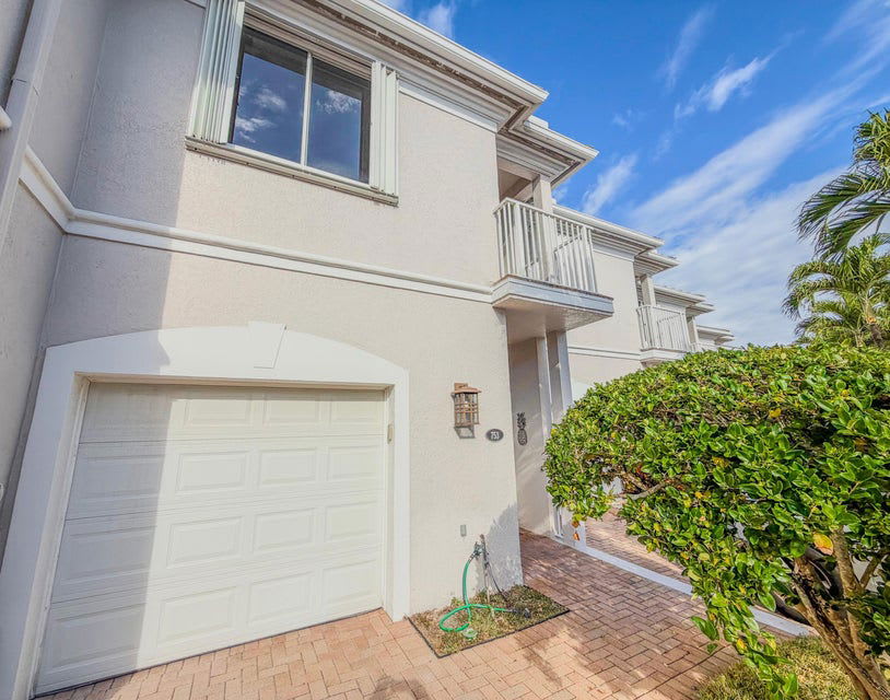 753 Seaview Drive – photo 5