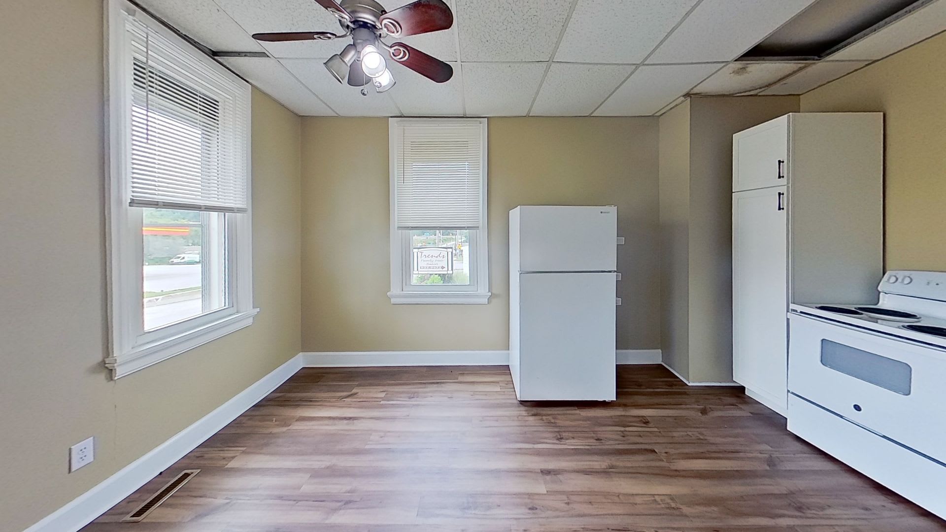 Newly Renovated Home in Etters – photo 2