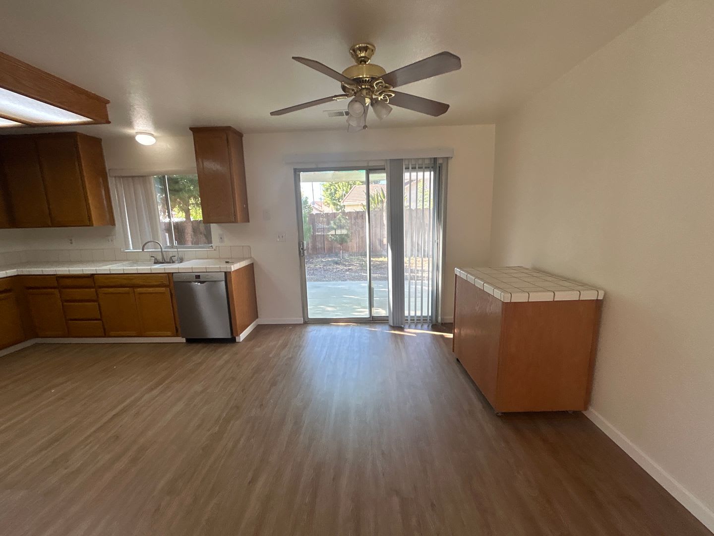 1589 Joett Drive – photo 4