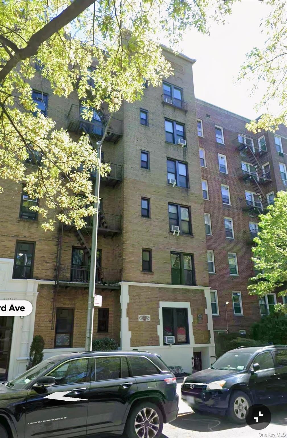 144-44 Sanford Ave – photo 1