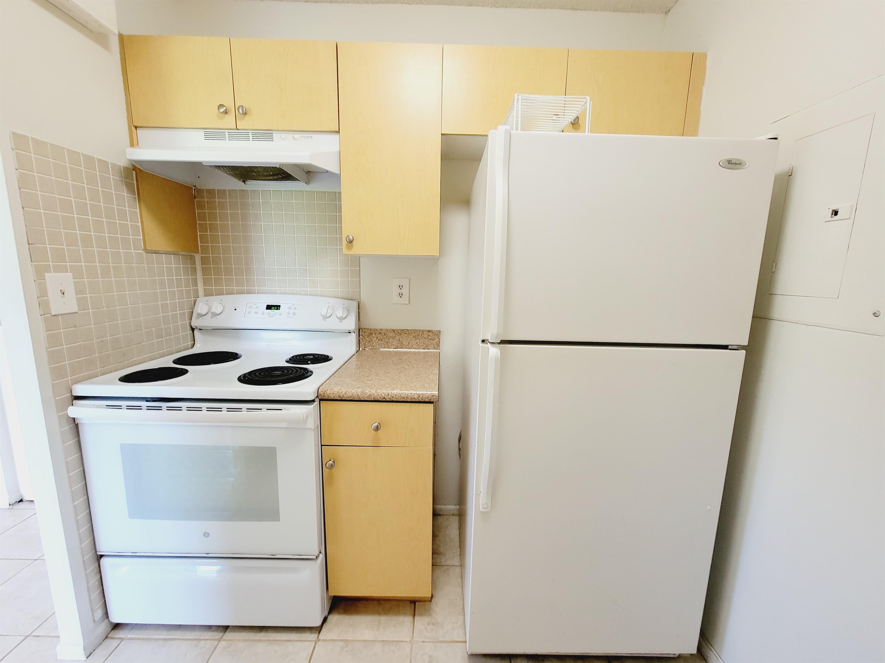 1089 N Benoist Farms Road, #102 – photo 2