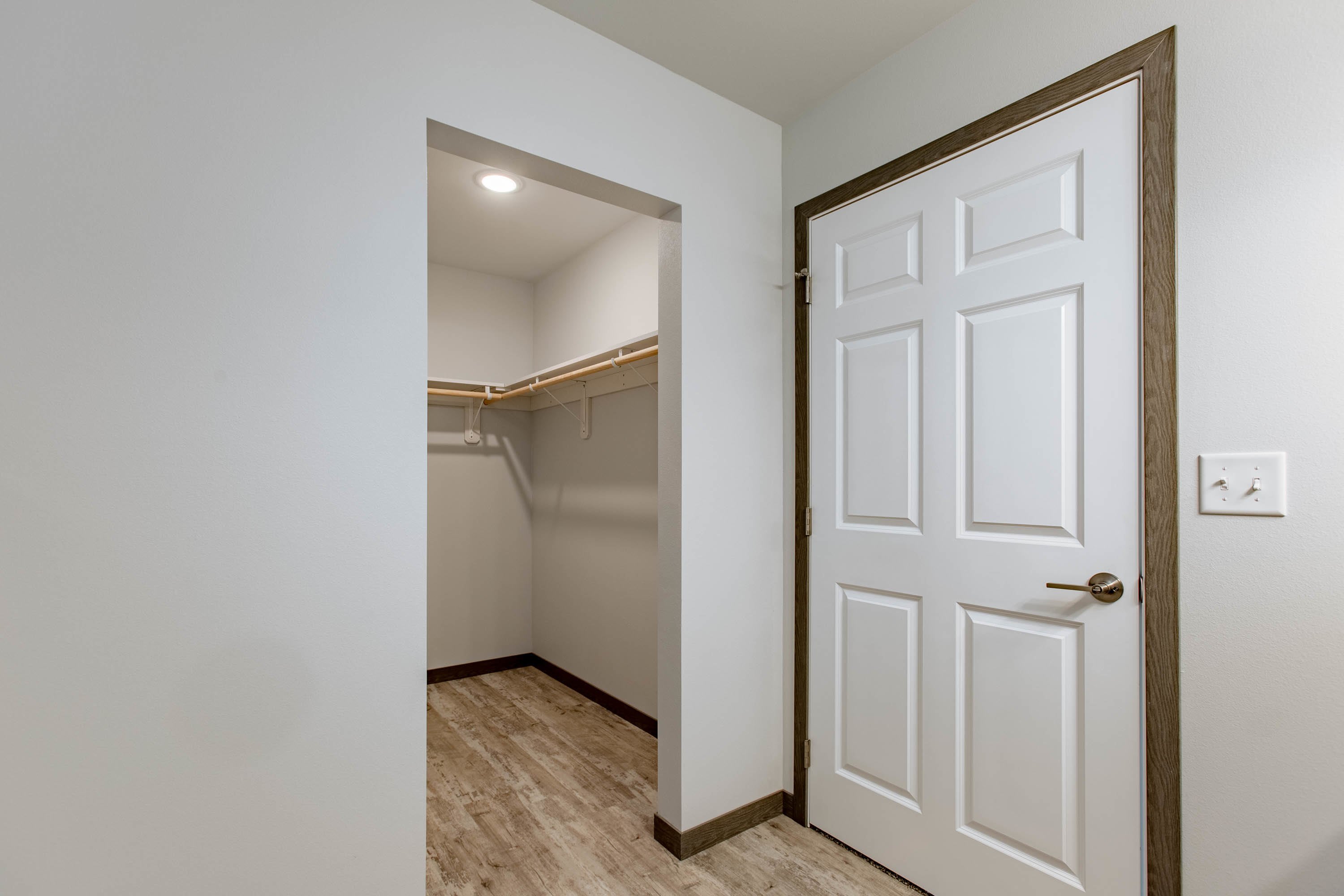 1050 Valley Dr – photo 4