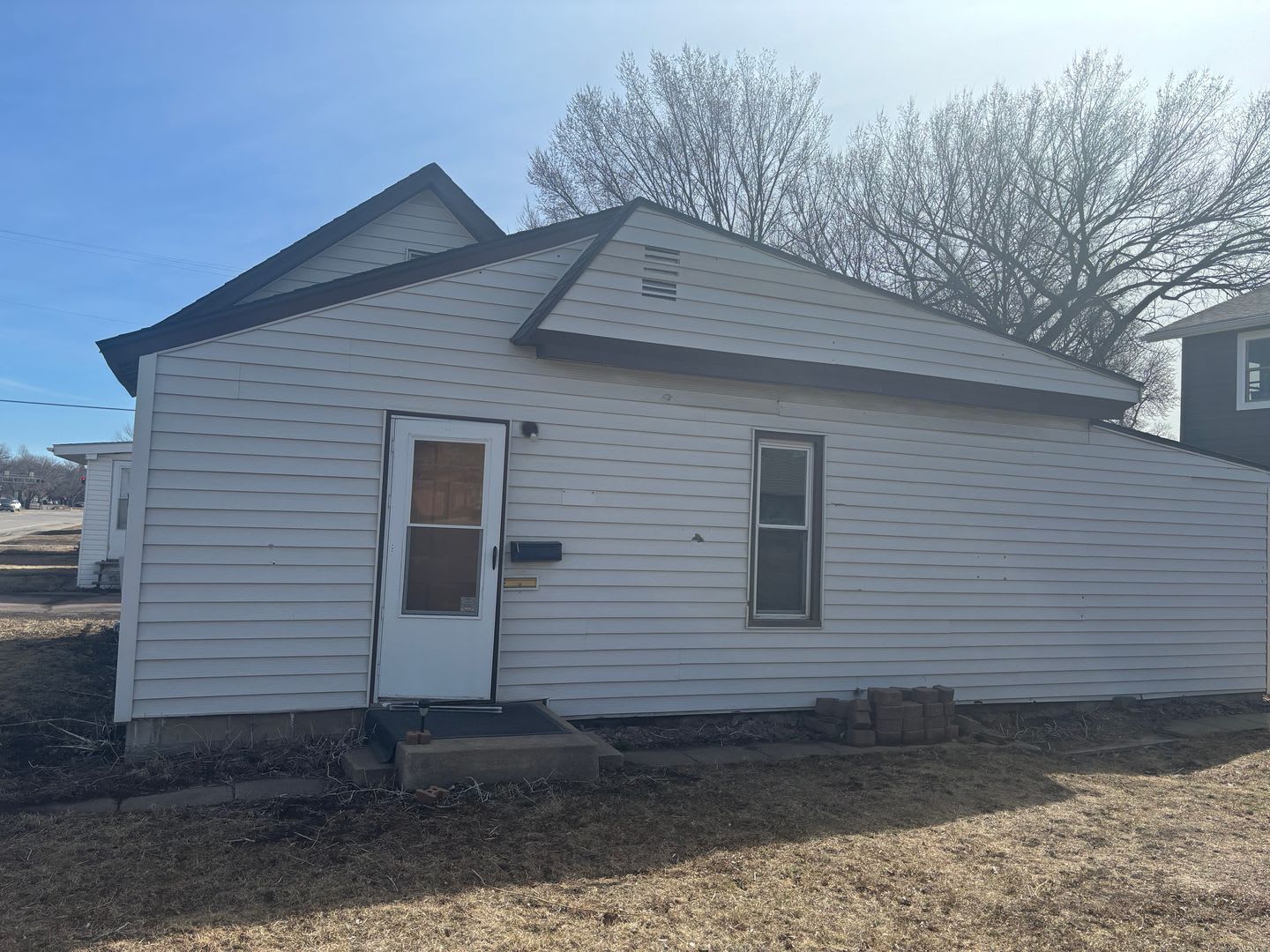 605 E 14th St – photo 3