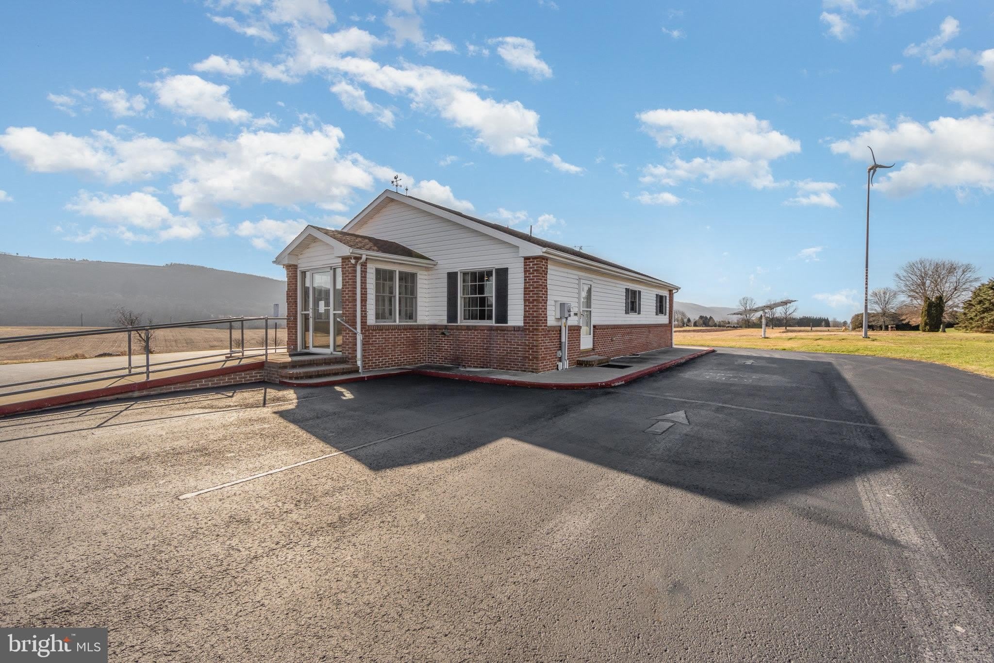 1139 E Main Street – photo 2