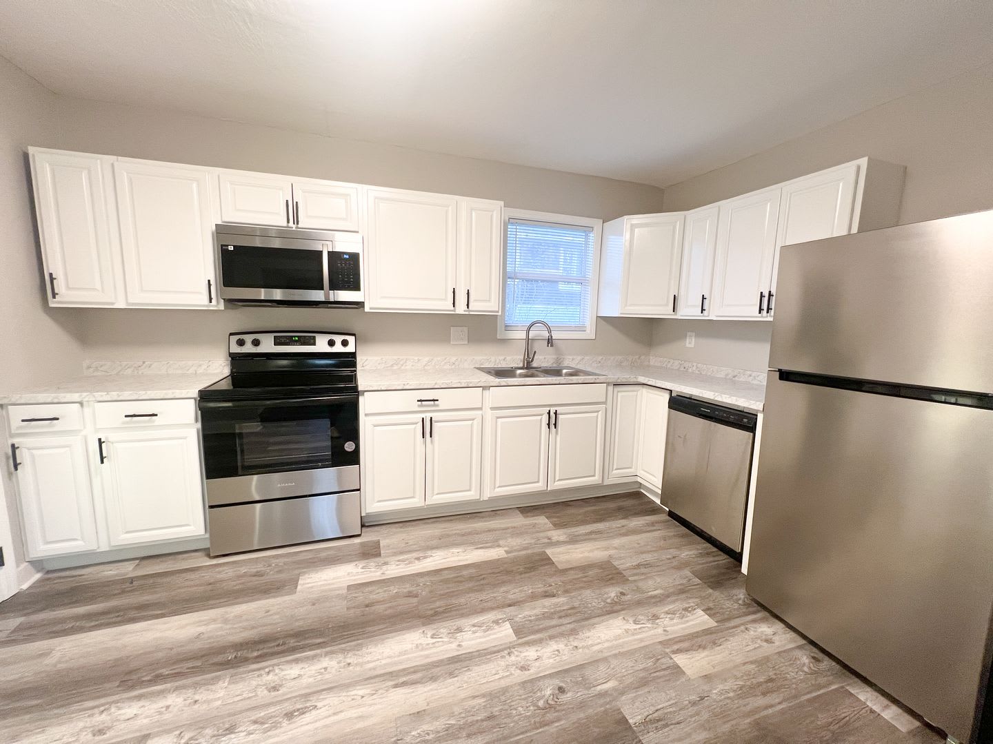 Completely Remodeled Single-Family Home! – photo 4