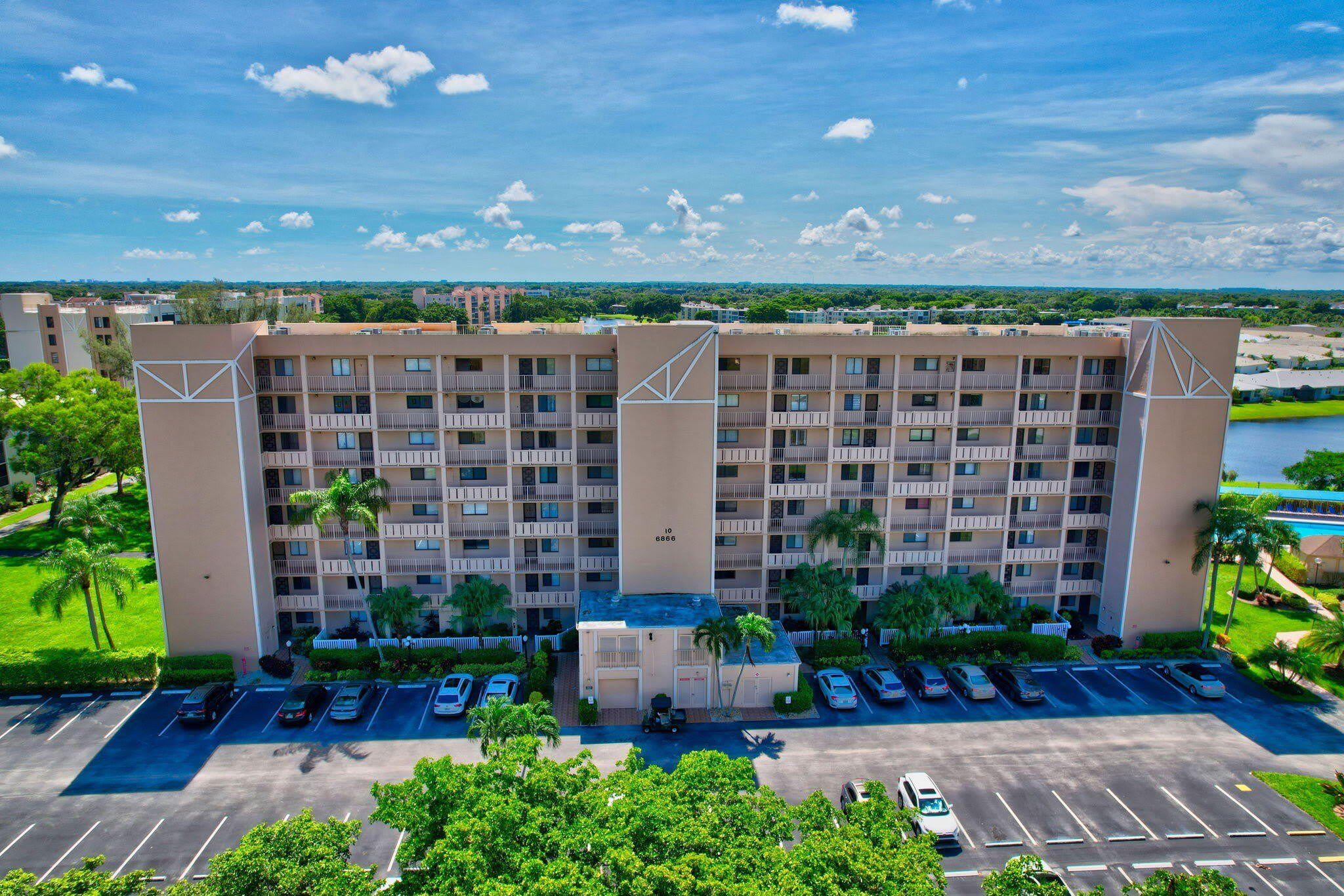 6866 Huntington Lane – photo 2