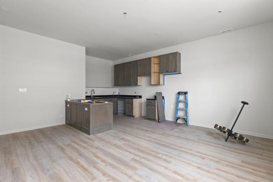 3121 N California – photo 2