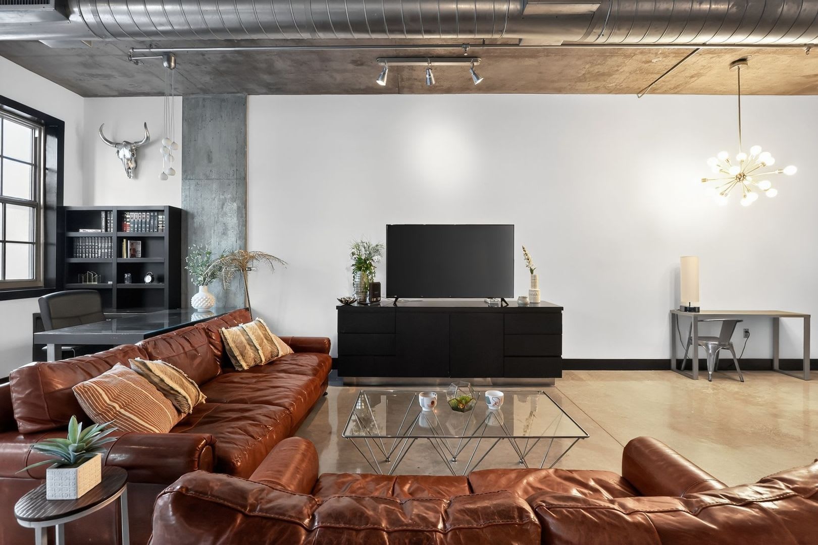 Modern 1BR Loft in Flagler Village – photo 3