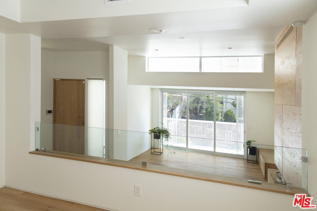444 W Avenue 37 – photo 3