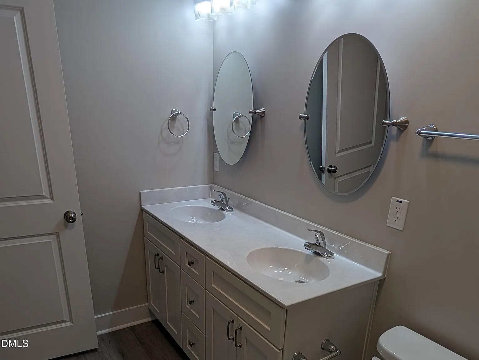751 W Church St – photo 4
