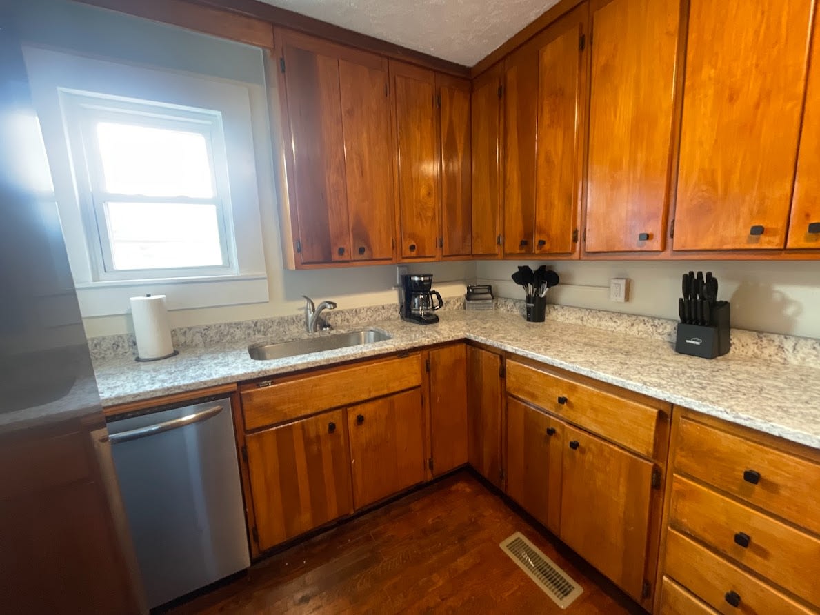 947 Hill Street – photo 3
