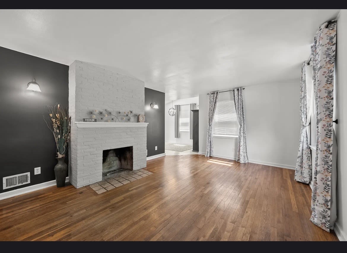 1940 Riverside Dr – photo 3