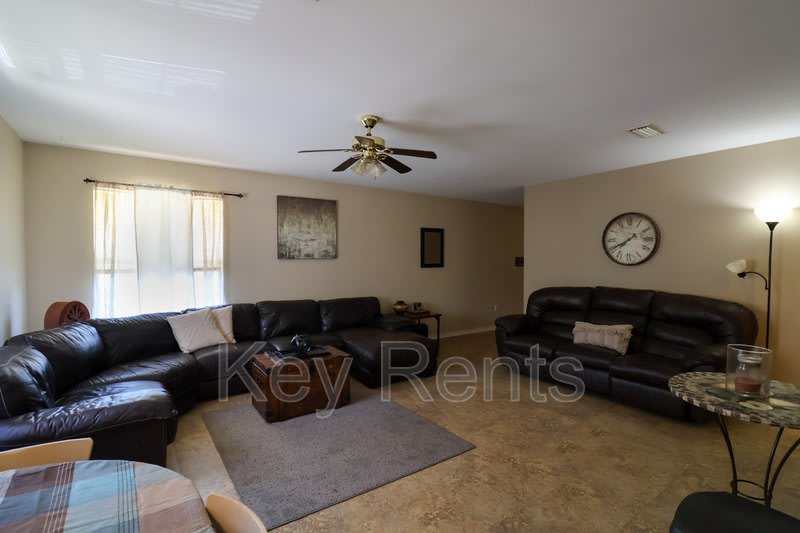 405 E Palmetto Ave – photo 3
