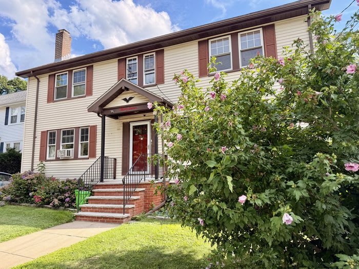 37 Rogers Park Avenue – photo 1