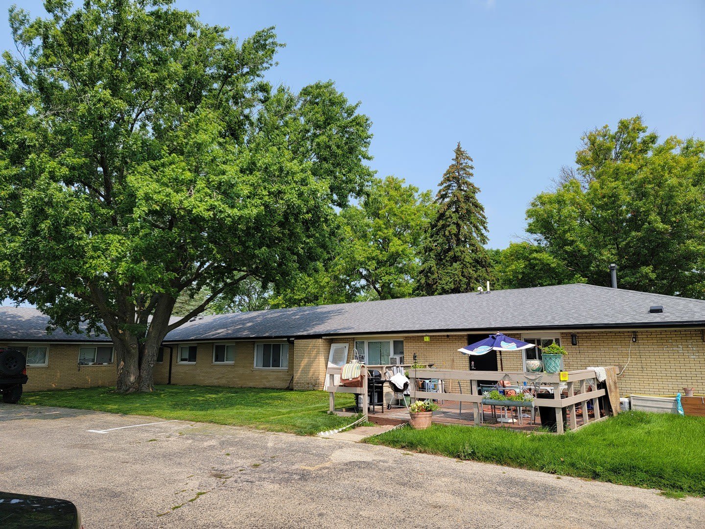 908 Greenbrier Road – photo 2