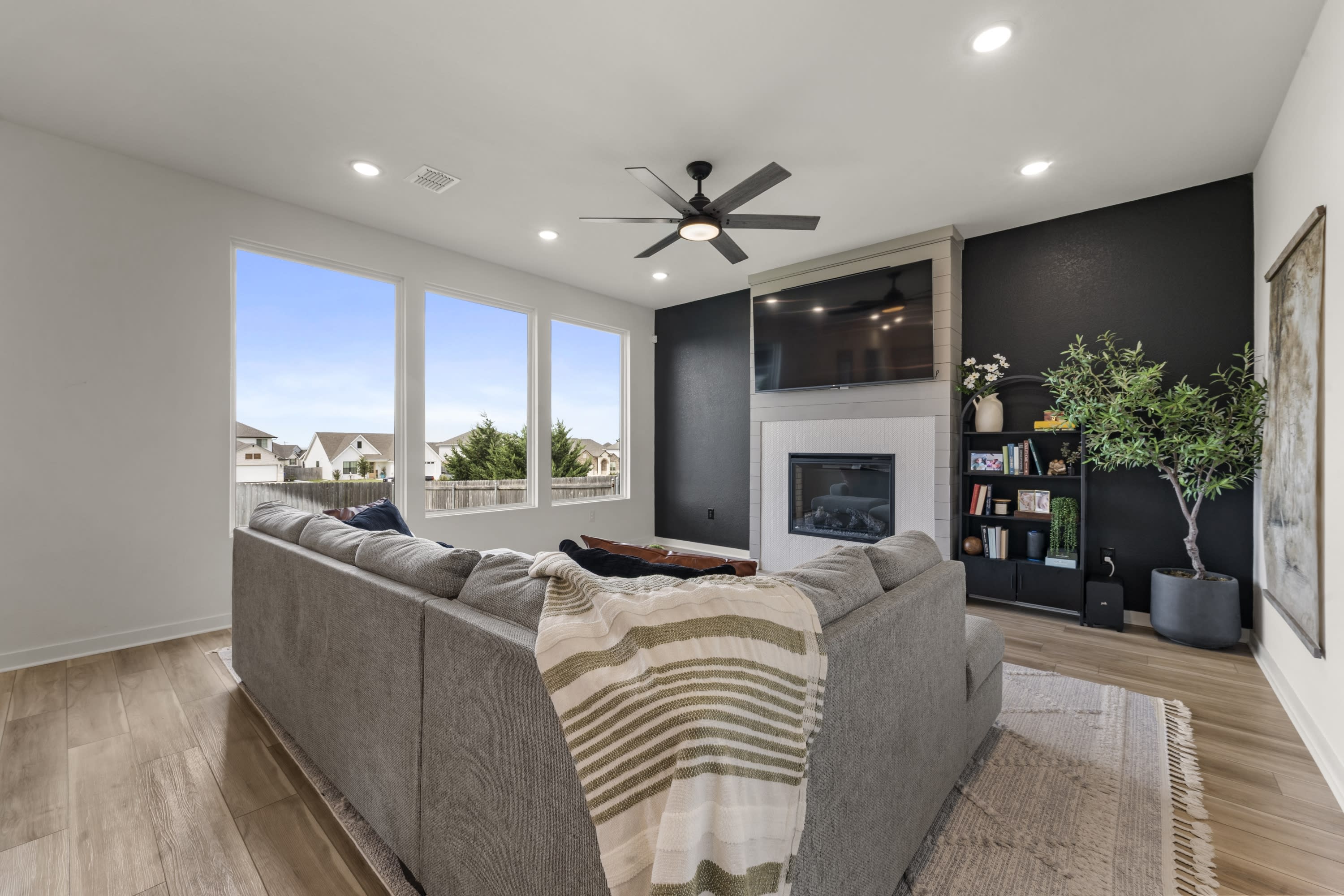 9925 Bridlewood Lane – photo 5