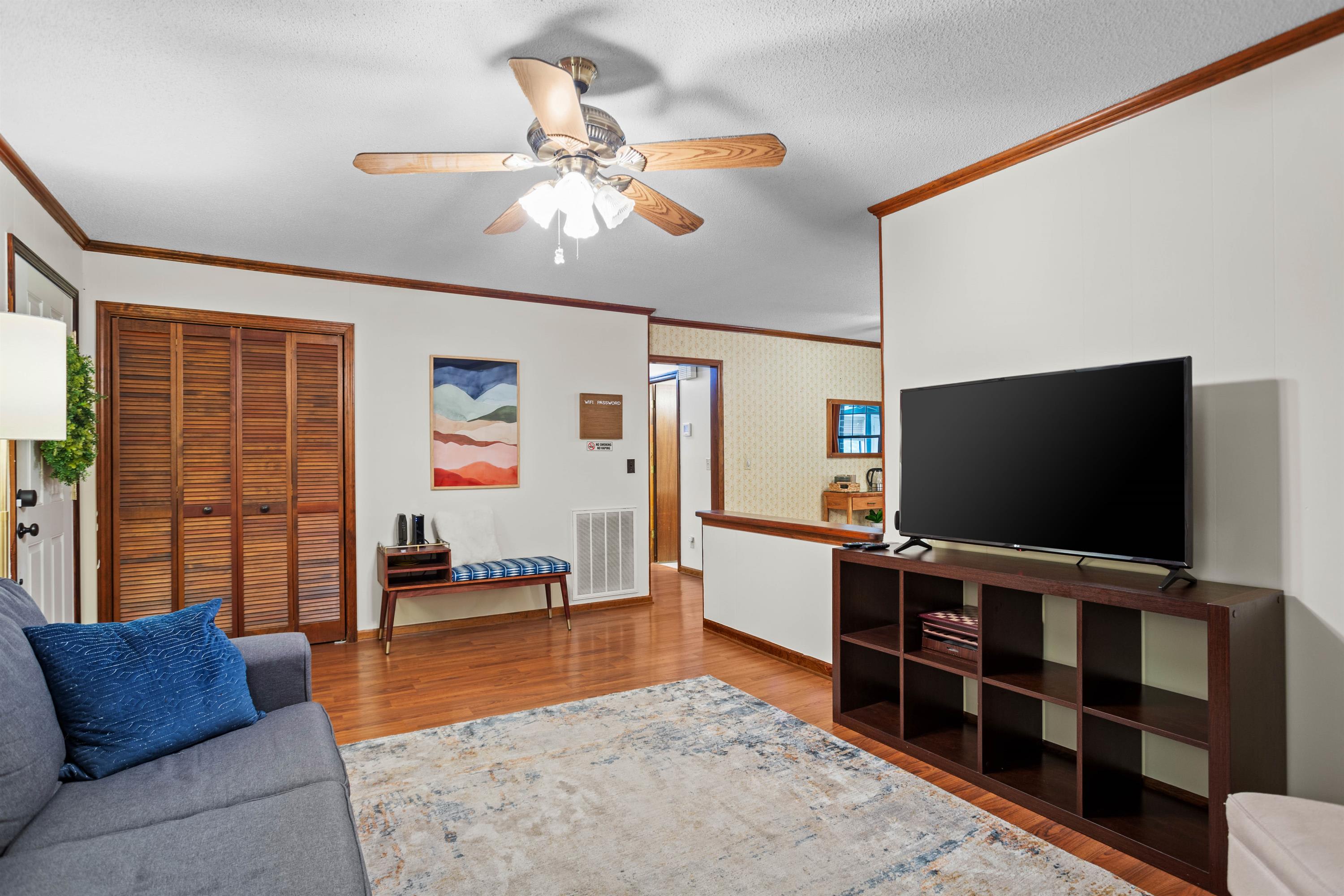 708 East Butternut Road – photo 2