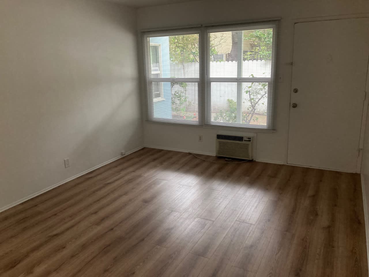 5806 Coldwater Canyon Avenue – photo 3
