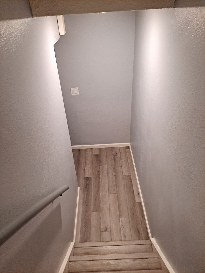 All Prospective Tenants Must Submit A 58 Non Refundable Application Fee Per Applicant Online And Be Pre Qualified Prior To Any Showings – photo 4